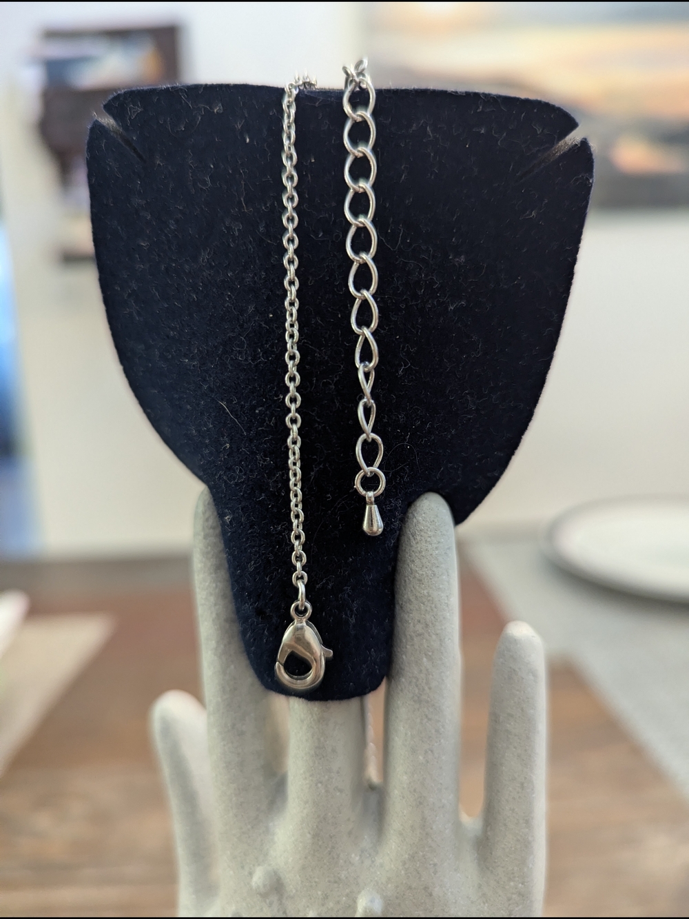 Montana Silversmiths Silver Y-Drop Necklace with Zirconias - Picture 4 of 9